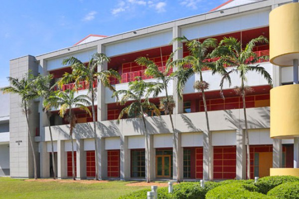 Florida - Trường Trung Học Miami Dade Public Schools - USA